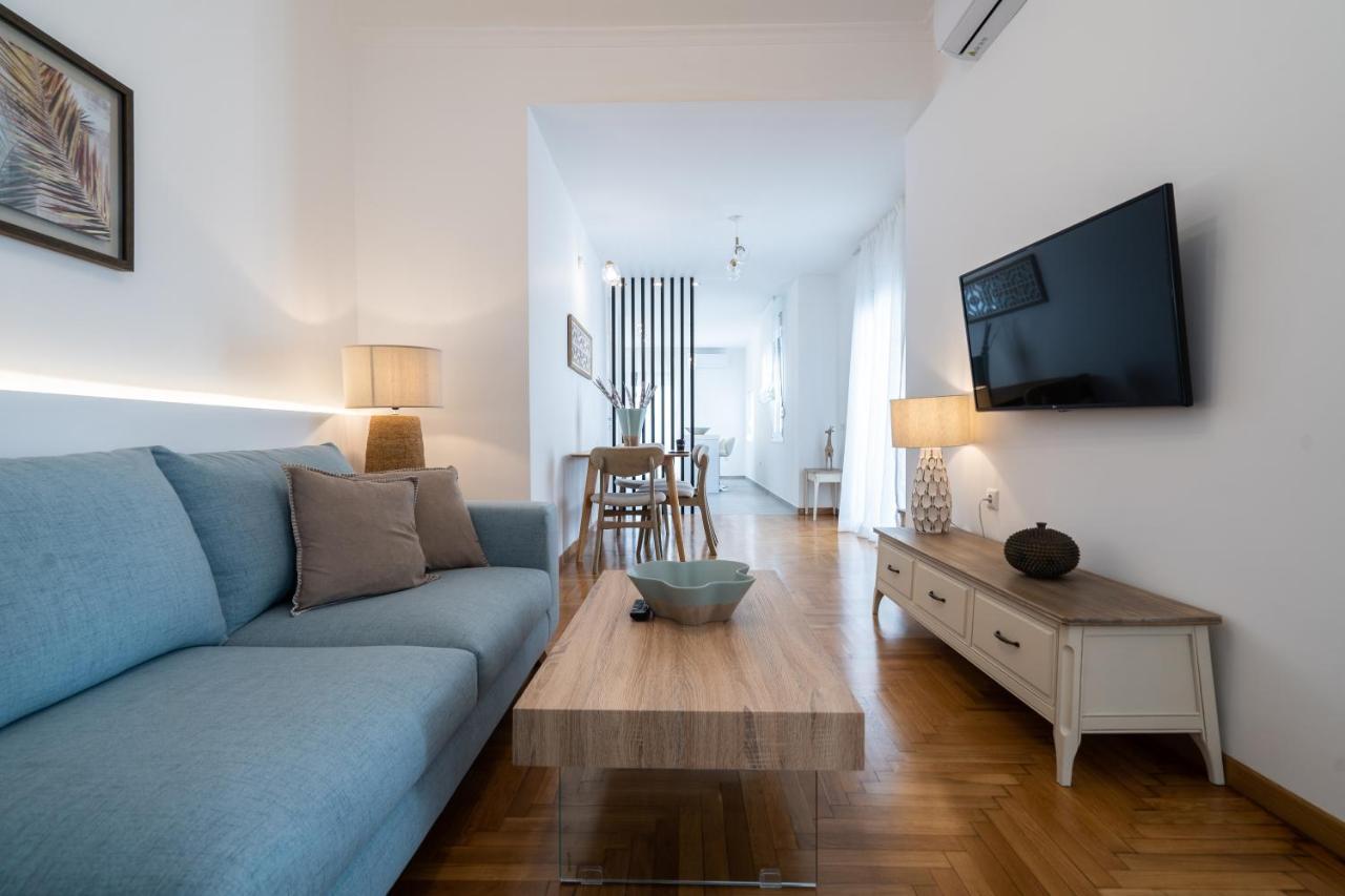 Athens Experience In Exarchia, Big Terrace Apartment ภายนอก รูปภาพ
