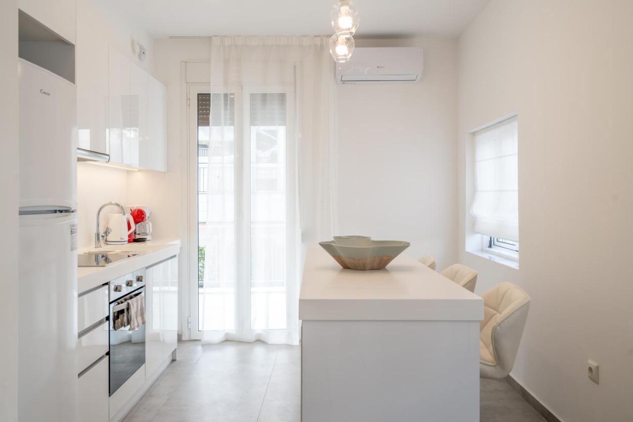 Athens Experience In Exarchia, Big Terrace Apartment ภายนอก รูปภาพ