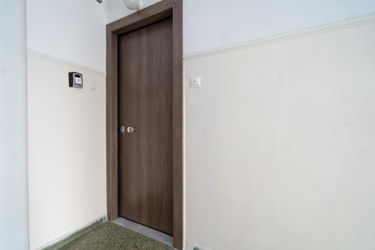 Athens Experience In Exarchia, Big Terrace Apartment ภายนอก รูปภาพ